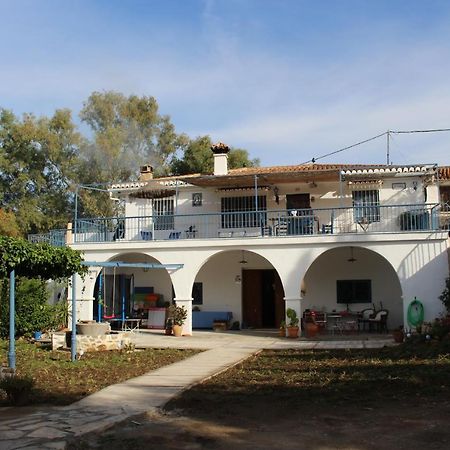 Гостевой дом Cortijo El Puente Виньуэла Экстерьер фото